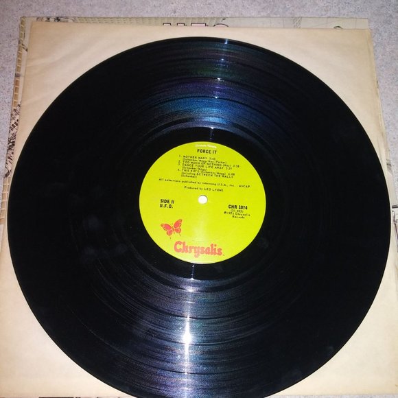 UFO ‎– "Force It" LP Chrysalis ‎– CHR 1074 - Picture 3 of 4